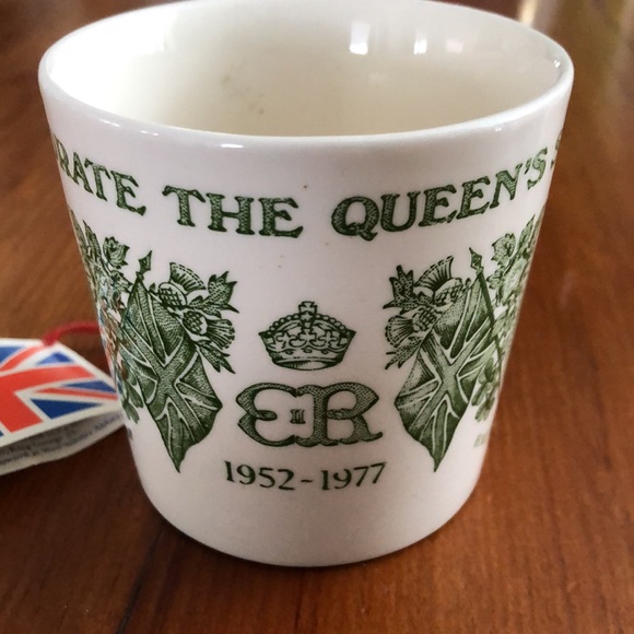 Vintage 1952-1977 Queen’s Silver Jubilee Commemorative Mason’s Ironstone… - Picture 3 of 9